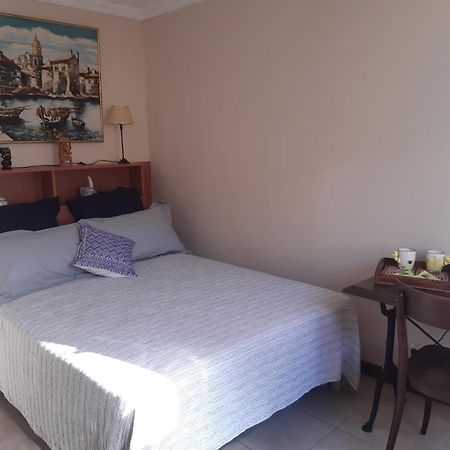 Agreable Chambre D'Hote A 50M De La Mer Cannes Eksteriør billede